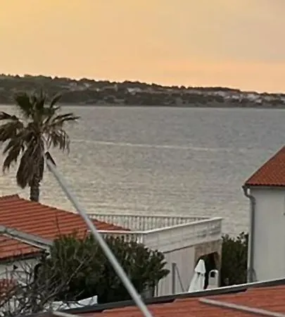 Appartma Robert Ii Apartment