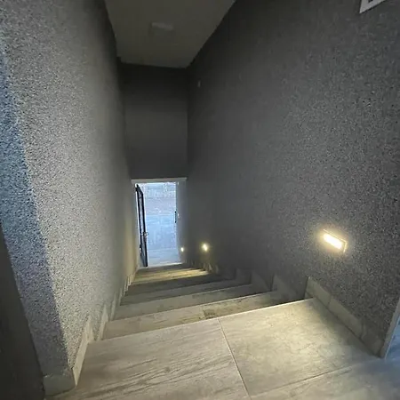 Appartma Robert Ii *