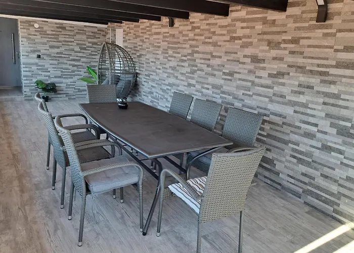 Appartma Robert Ii Apartment Vir