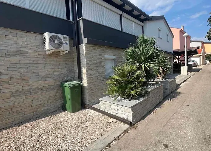 Appartma Robert Ii Apartment Vir